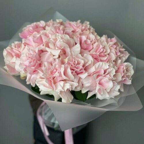 Изображение товара Букет из 15 французских розовых роз от "Di_Flowerslab" , размер L
