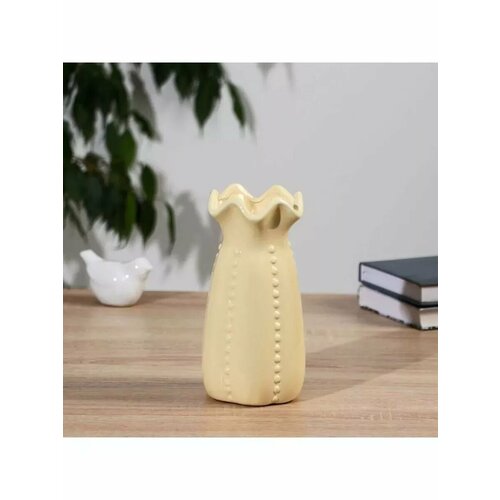 Ваза керамика настольная Аэлита 19 см жёлтый 944₽