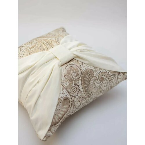 Наволочка декоративная с бантом 4040 500₽