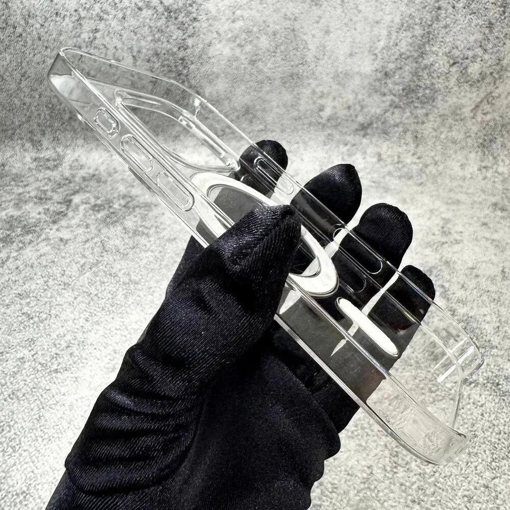Чехол-накладка Clear Case MagSafe / Для iPhone 16 Pro Max / Прозрачный 1:1 Original — фото 1