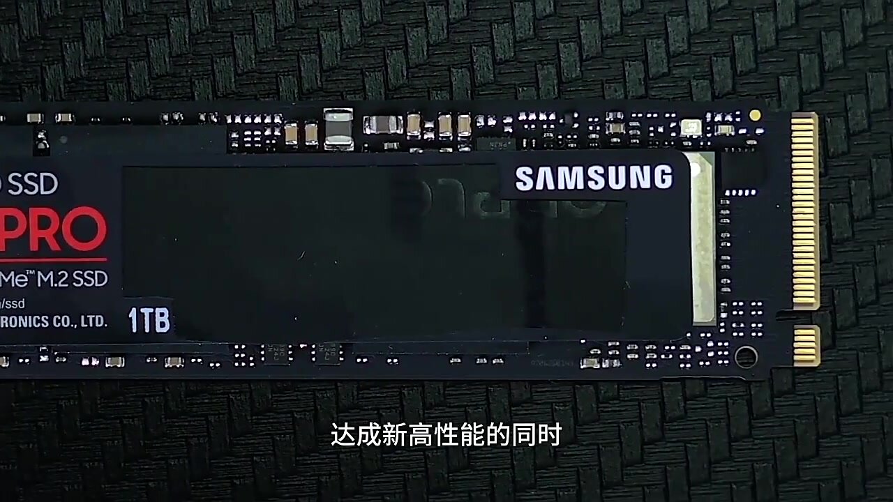 SSD накопитель Samsung 990 PRO, 4Tb, M.2, PCIe Gen 4.0 x4, NVMe [MZ-V9P4T0B/AM] — фото 1