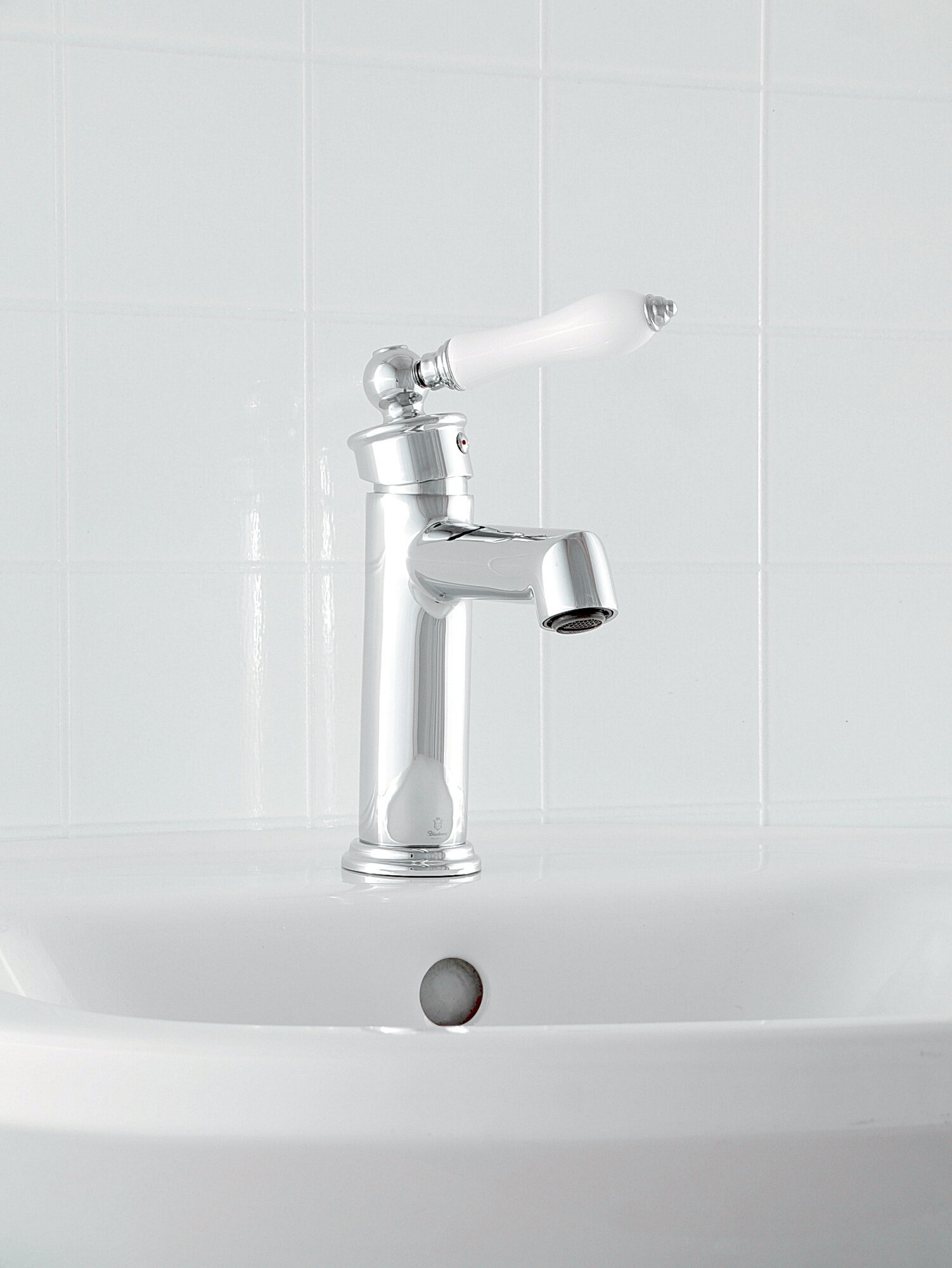 Смеситель Diadonna, для раковины, латунный, однорычажный, поворотный излив — фото 1