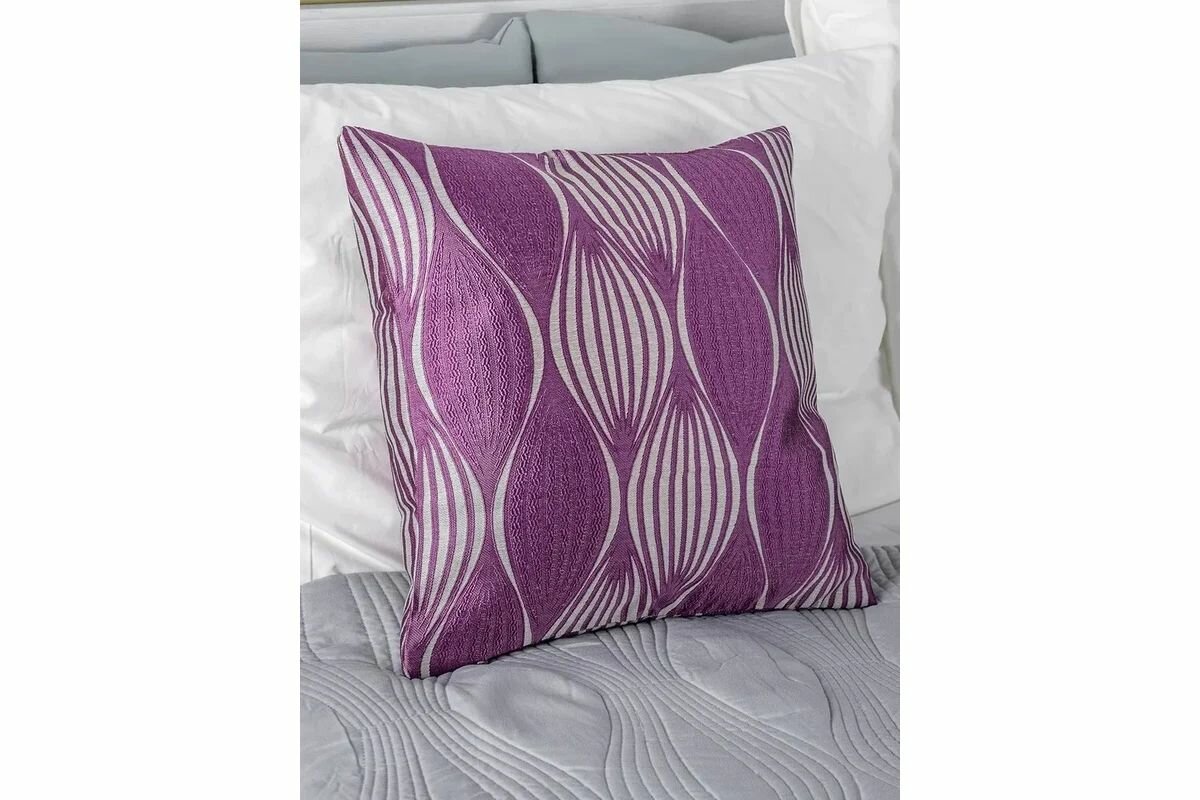 Декоративная наволочка 40х40 см на молнии фиолетовая Energy