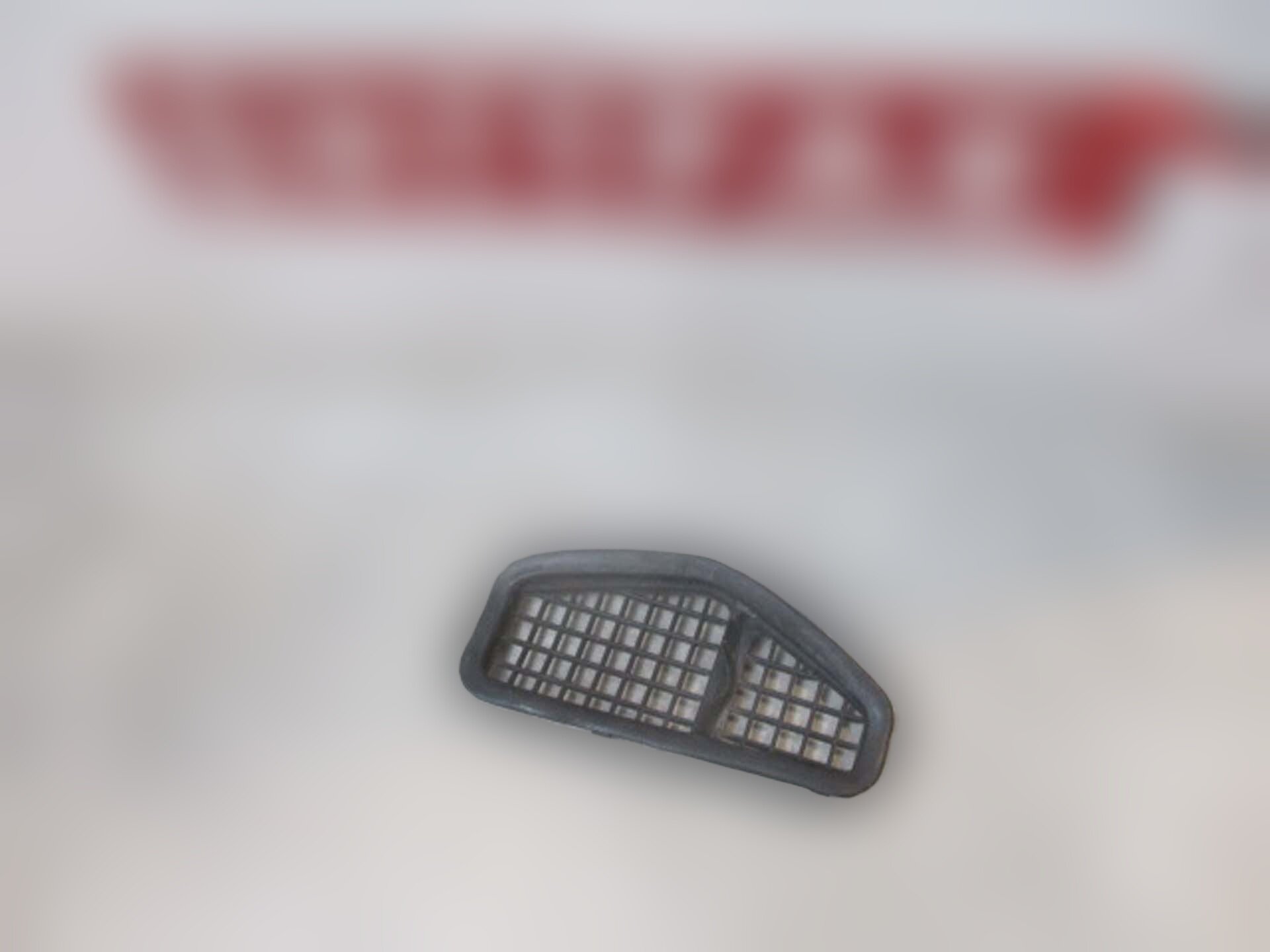 Уплотнение левой обшивки двери MAN TGA, TGM, TGL, TGS, TGX