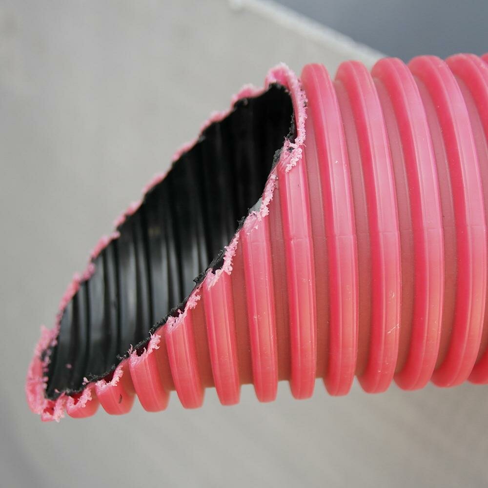 Труба ПНД/ПВД 63/52 мм двустенная гофрированная SN8 красная (50 м)