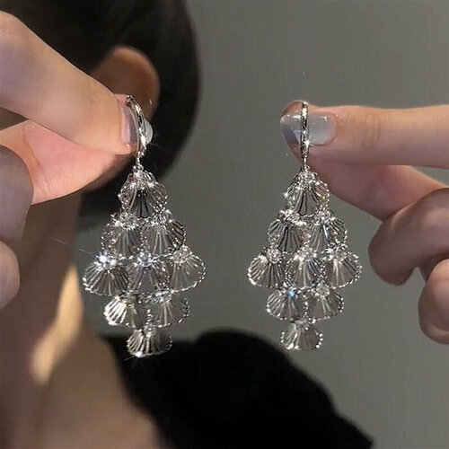 Серьги с подвесками, хрусталь, искусственный камень, размер 65 мм, серебряный