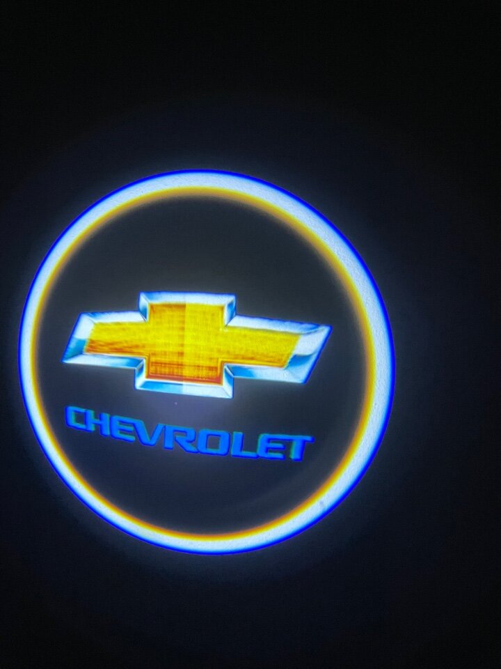 Подсветка дверей с логотипом авто Chevrolet