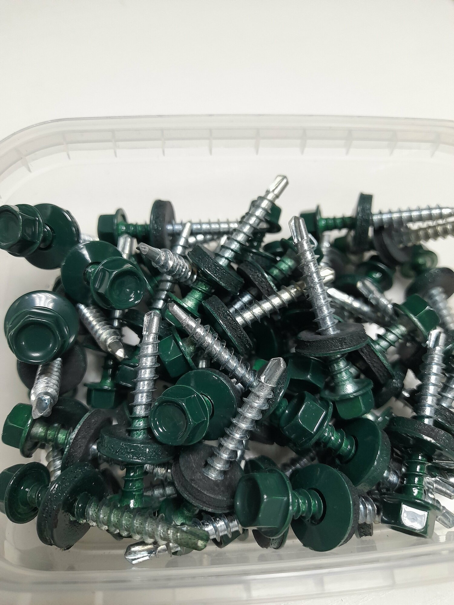 Кровельный саморез накрепко 48х35 темно-зеленый RAL 6005 50 шт. 204734