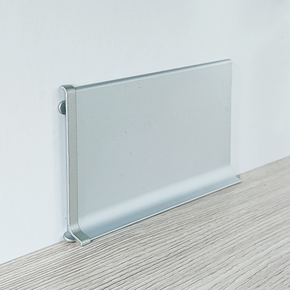 фото Соединитель металлический для алюминиевого плинтуса плоского 100х10 мм (серебро анодированное)