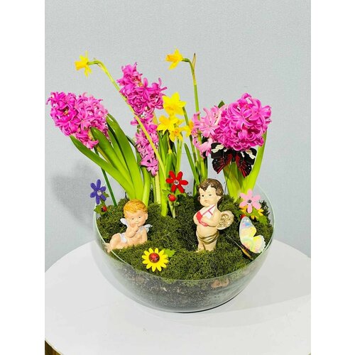 Весенние первоцветы / Гиацинт и нарцисс / Цветы в вазе