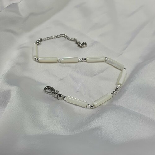 фото Браслет жемчужина юга, перламутр, гематит, размер 17 см, белый "жемчужина"