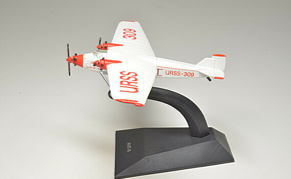 Масштабная модель 1/160 самолет АНТ-9 — фото 1