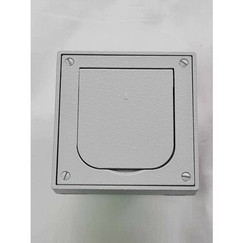 Розетка SCHUKO, IP41, крышка-металл, бокс-металл, 2 кабельных ввода с резьбой М20, серый