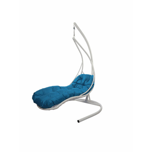 Подвесное кресло M-group лежачее, с ротангом белое голубая подушка