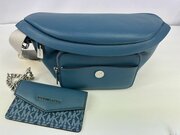 Сумка поясная MICHAEL KORS Женская поясная большая сумка голубая Michael Kors Maisie Large 2-In-1 Waistpack Leather Teal Pull Out Card Case 35F3S5MN7L