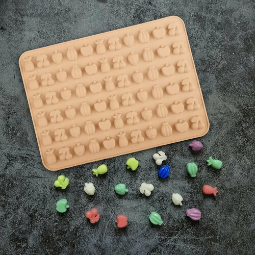 Форма для конфет мармелада льда PERFETTO фрукты 66 ячеек 259₽