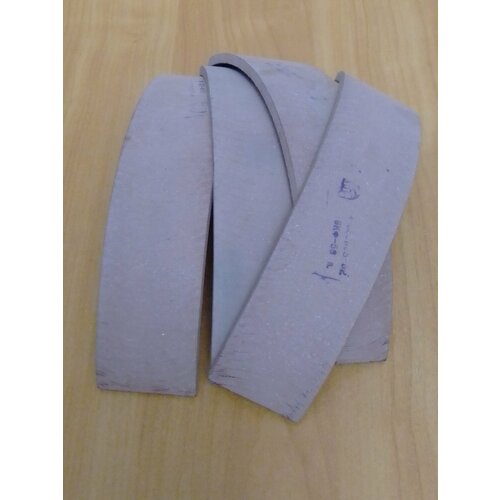 Накладки асбестовые задних тормозных колодок Волга ГАЗ-24,-3102,-31029,-3110 производства уралати. Комплект 4 шт. Несверлёные, короткие, гнутые.24-3501105-02