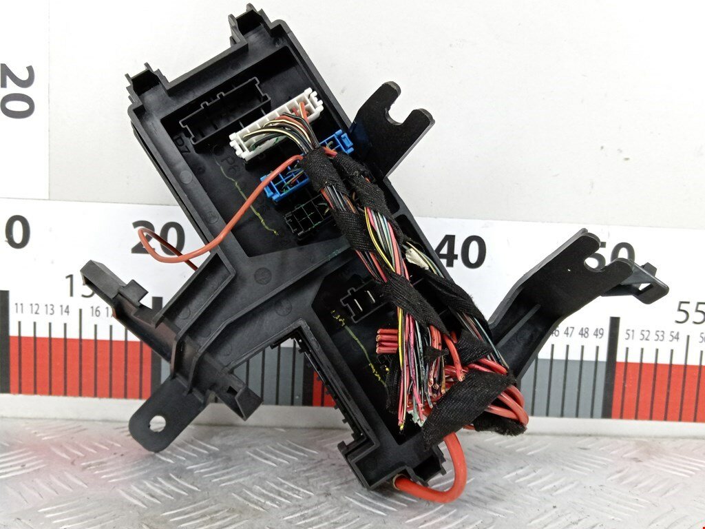 Блок предохранителей Mercedes R-Class (W251) A1645402372 арт. 1844920