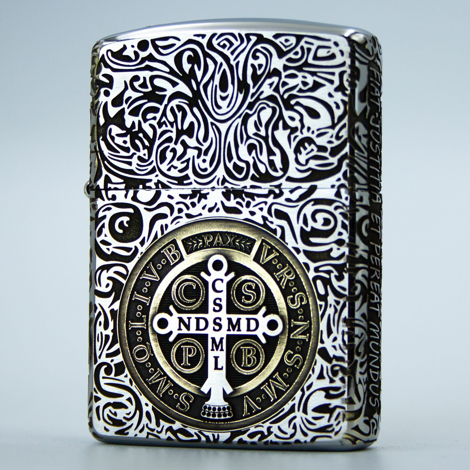 Зажигалка бензиновая Zippo Armor Хром с гравировкой Constantin 3D