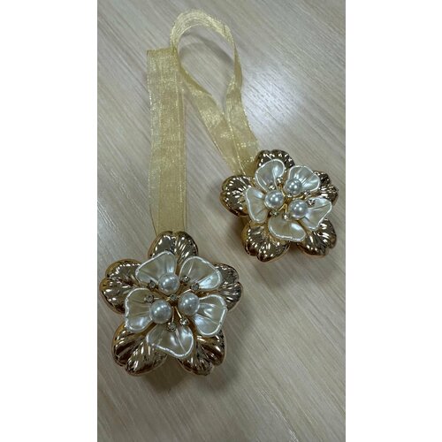 Подхват магнитный на ленте цветок с жемчугом