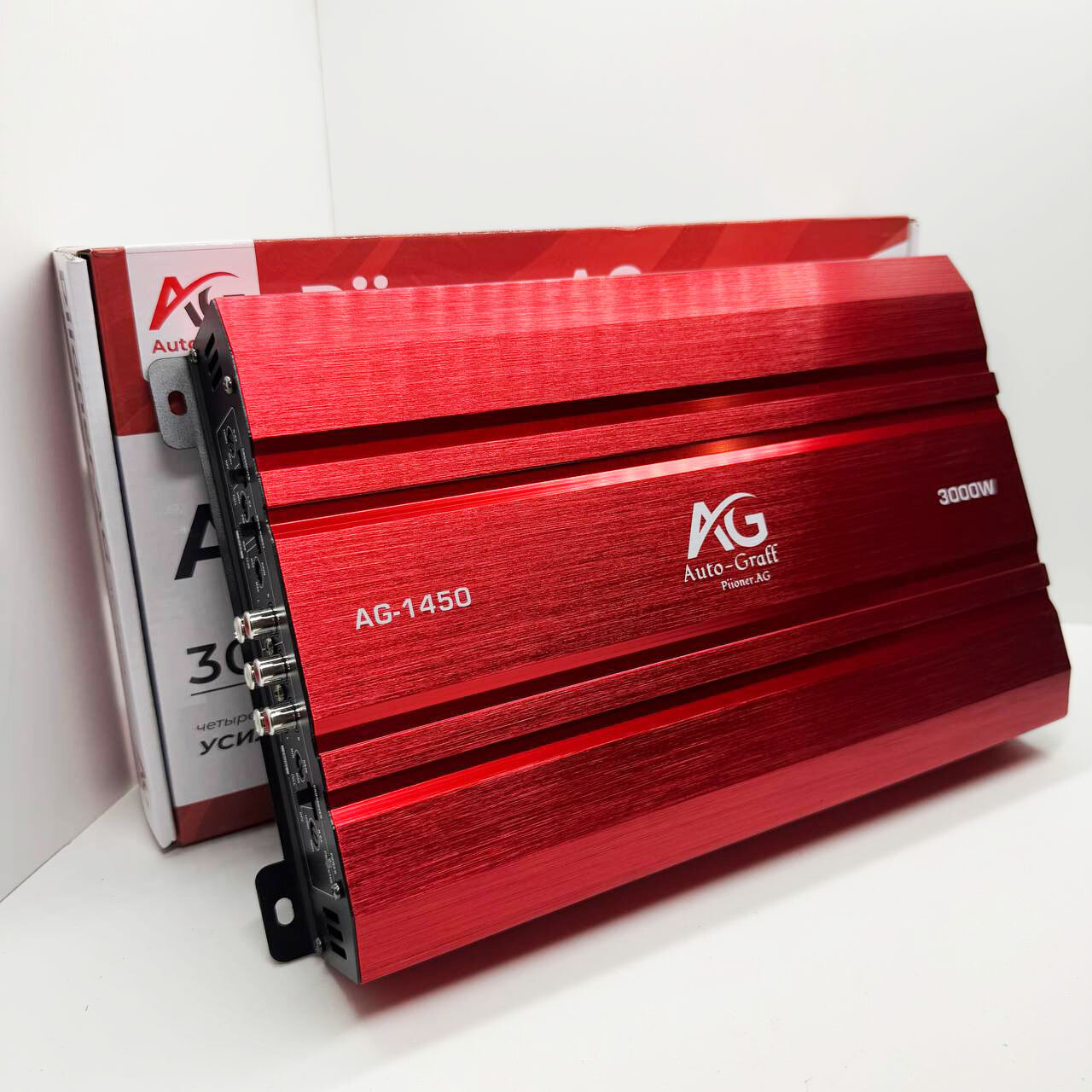 Автомобильный усилитель 3000W / 4-х канальный усилитель звука