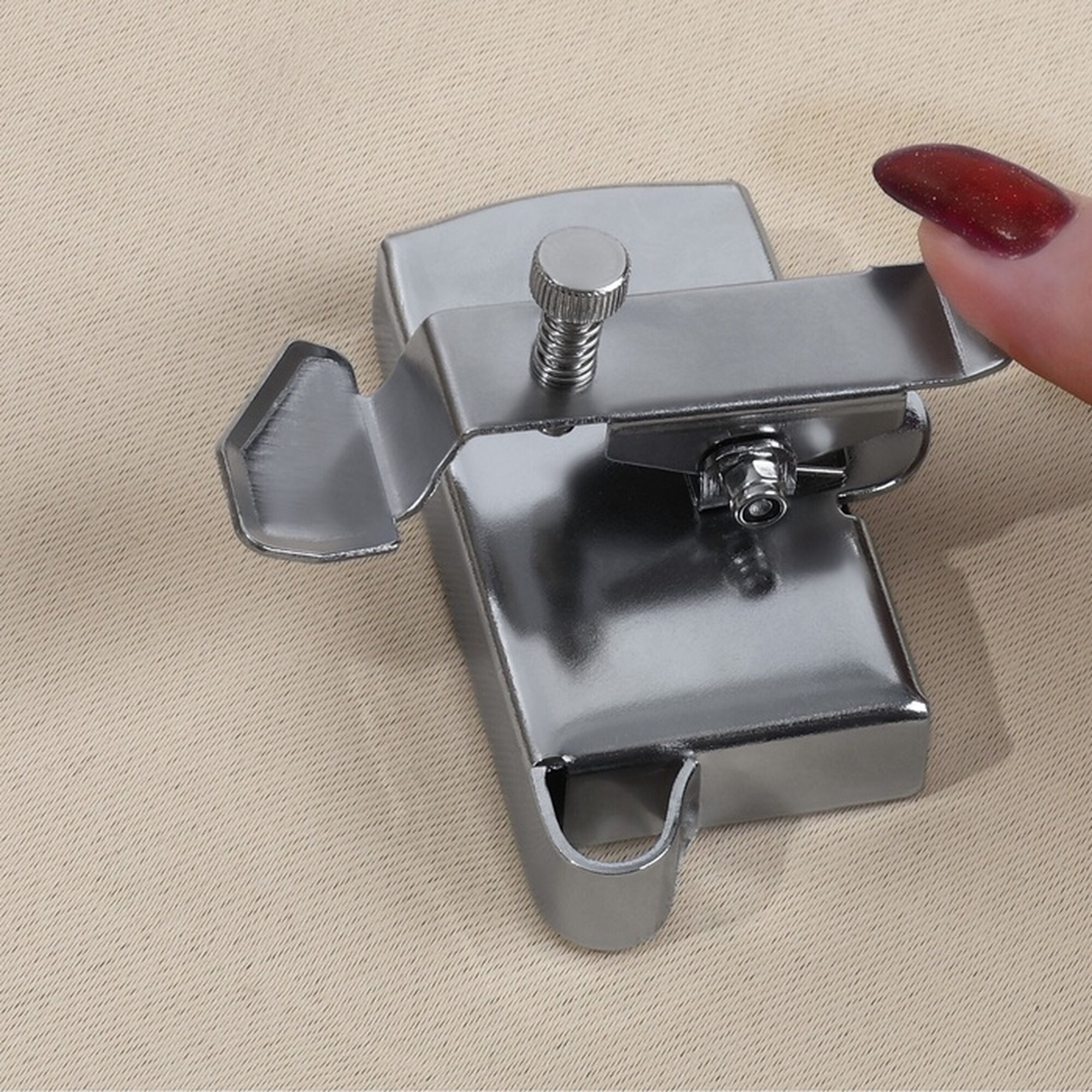 Магнитный направитель TEIRA S1.2, для швейной машины, серебристый, 7,5x3,3 см — фото 1