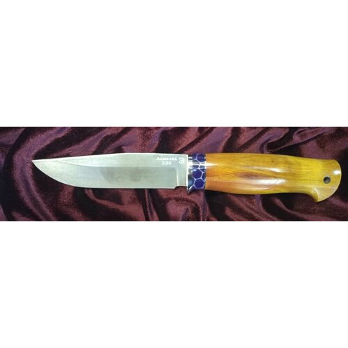 Нож кованый Волк желтый сталь ХВ5 рукоять стабилизированная карельская берёза