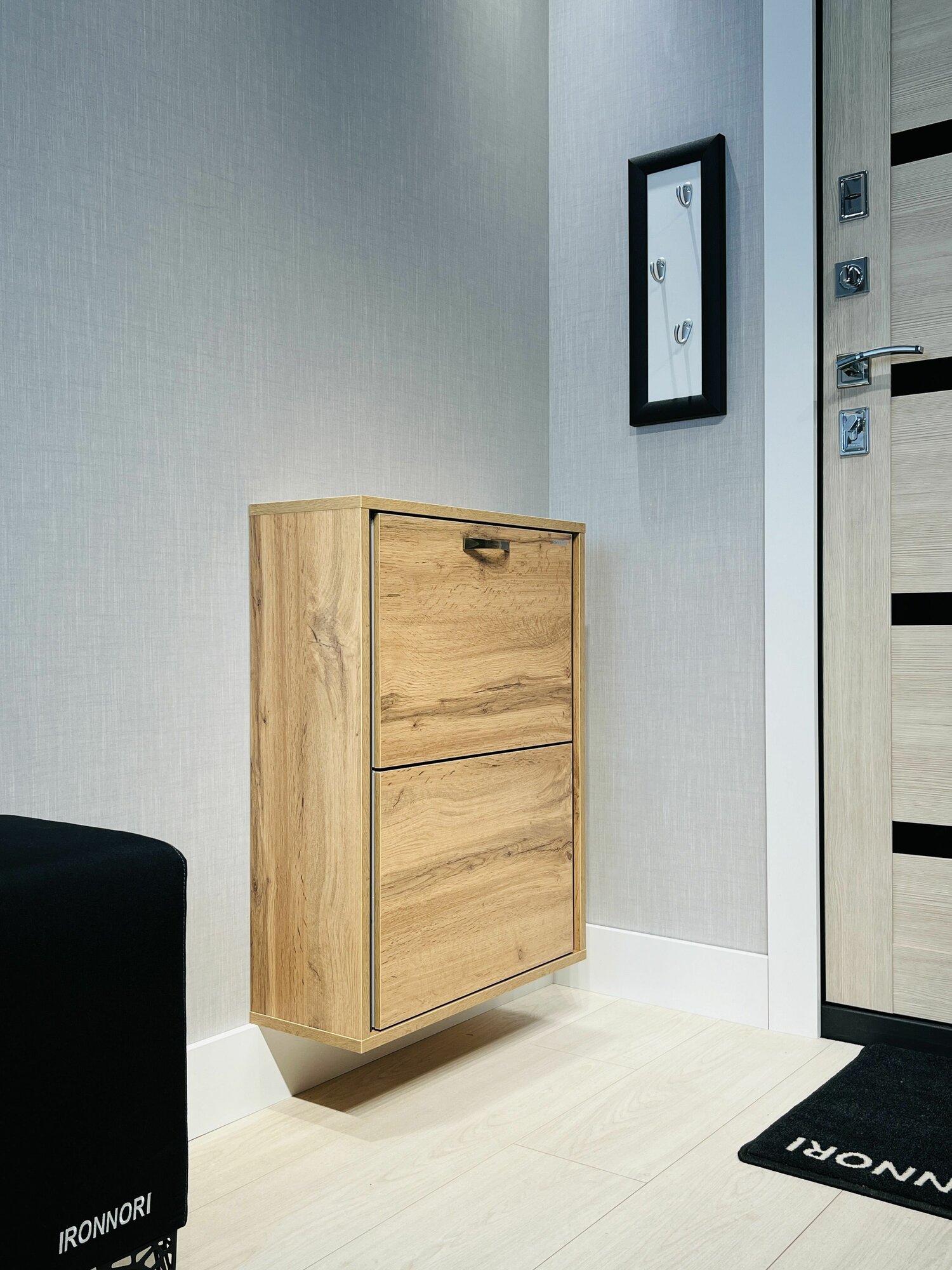 Обувница в прихожую IRONNORI Лайт 2 секции  Дуб Вотан  профиль бронза  71х54 5х20 см