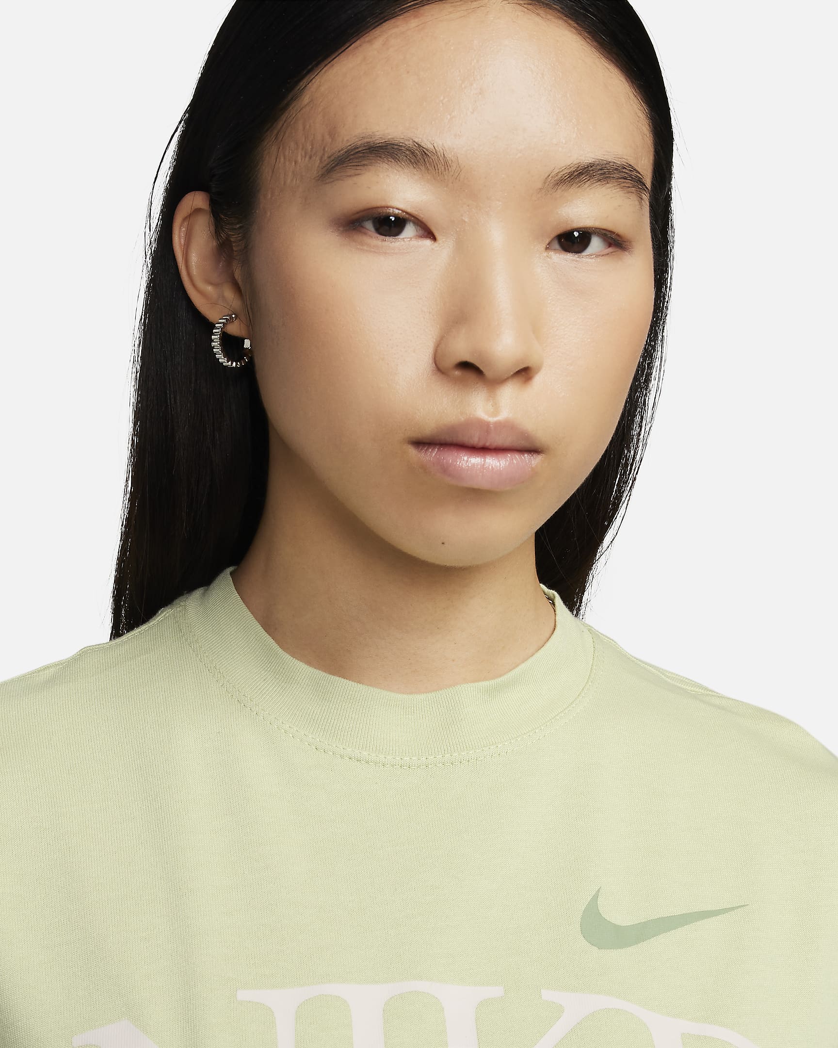Футболка спортивная NIKE CLASSICS BOXY, размер S, зеленый — фото 1