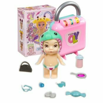 Кукла OLY мальчик-D в шапочке с животным и аксессуарами в чемоданчике на кодовом замке BOX 11.7*4,8*16 см