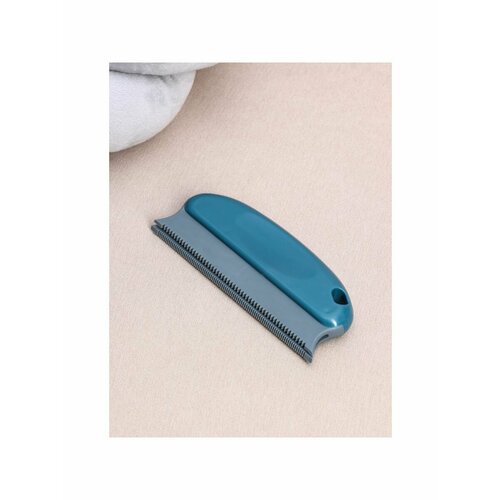 Скребок для чистки одежды и мебели 15x6 см 307₽