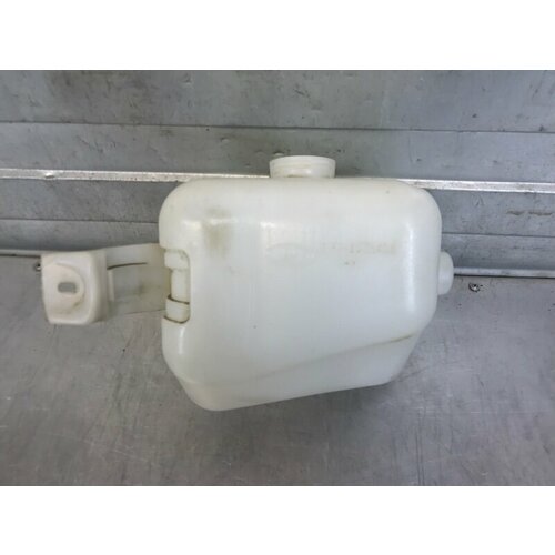 БУ Бачок Омывателя Лада Гранта 2011-2018 2190 Без Видимых Повреждений LADA арт 21905208406 778₽