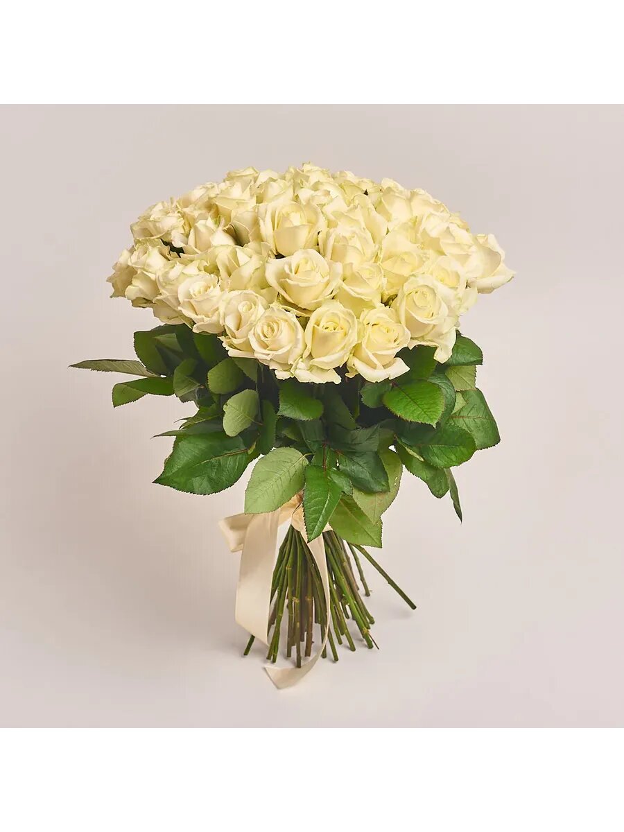 Букет живых цветов из 51 белой розы 40 см под ленту от АзалияНау