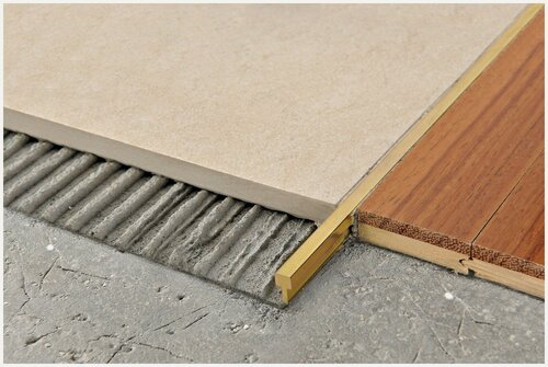 Изображение товара PROJOINT- Профиль из натуральной латуни для напольных покрытий PROGRESS PROFILES . Размер 5x10x2.7 метра. PITON 510