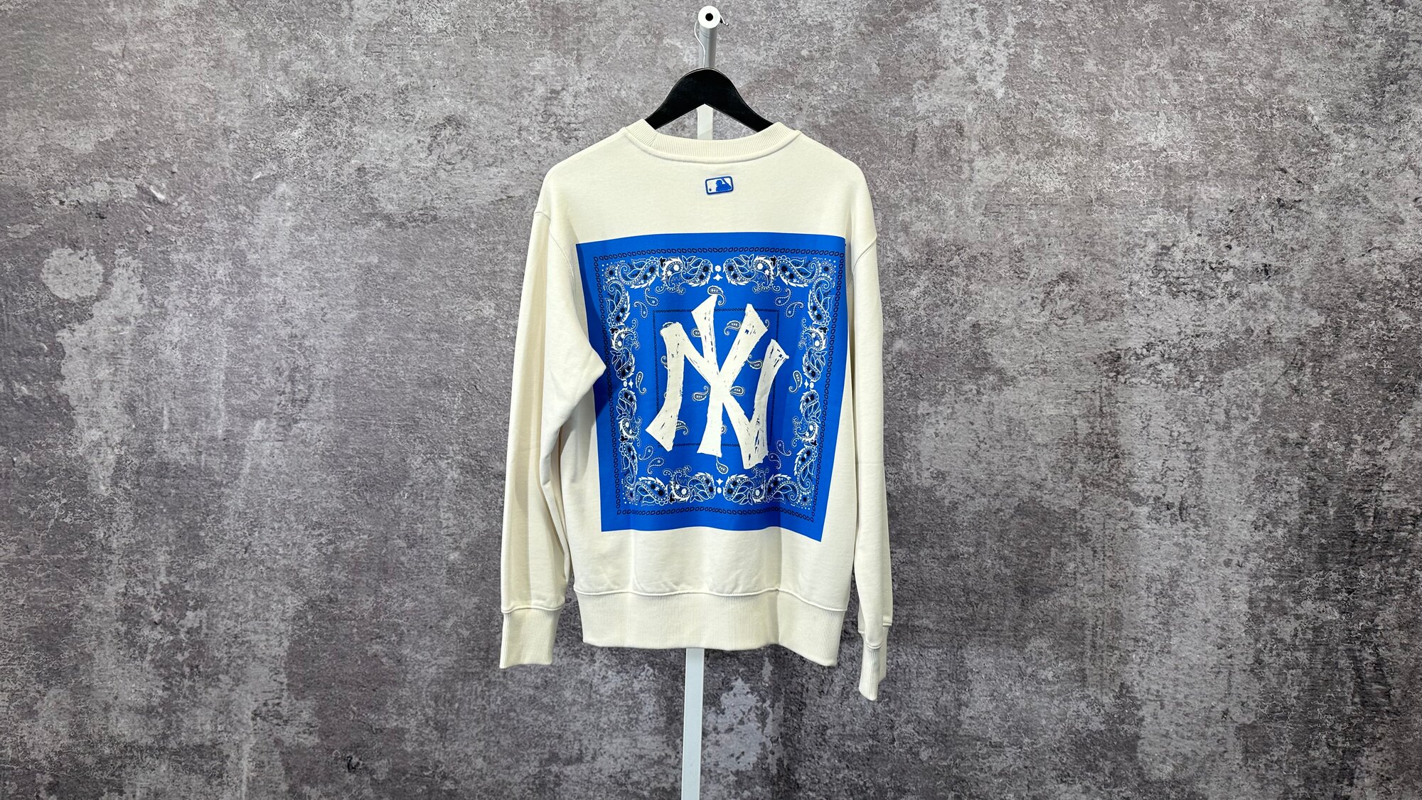 Свитшот MLB MLB NEW YORK YANKEES SS21 BIEGE, размер M, , бежевый — фото 1