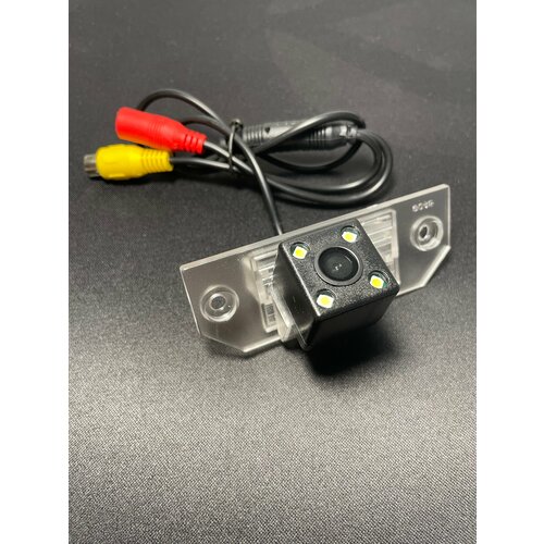 Камера заднего вида для Ford Focus II Sedan 04-11 C-Max I 03-10 115000₽