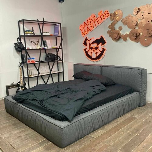 Кровать двуспальная «Онда» Банда мастеров, голубой антивандальный велюр, 200x200см