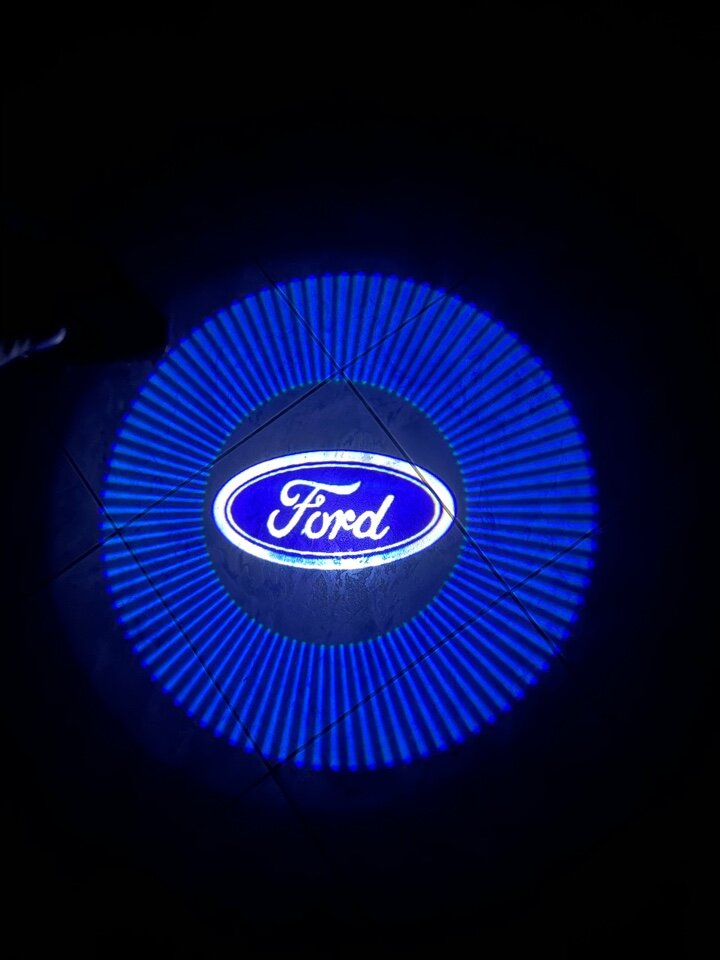Беспроводной проектор подсветки Ford Shadow Light