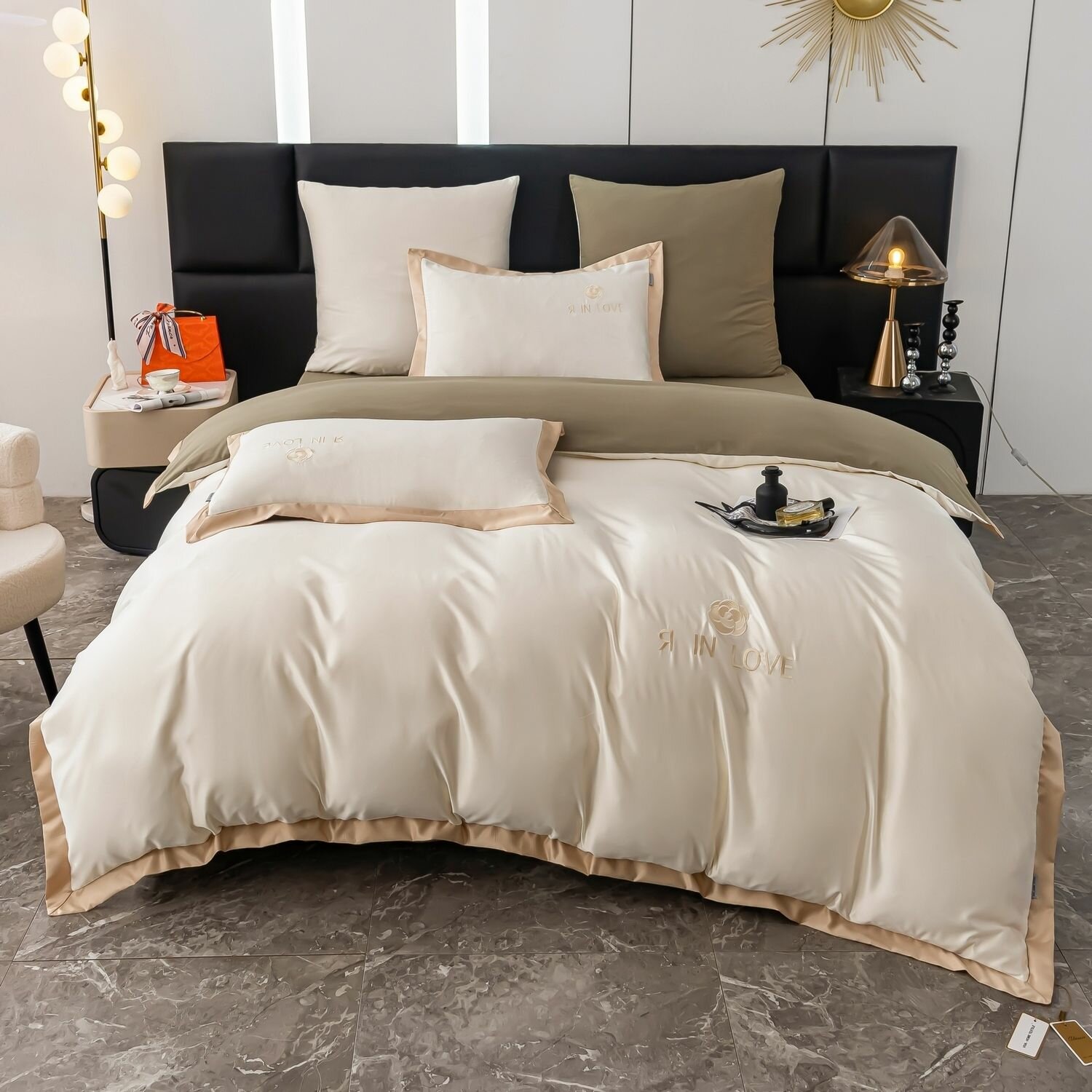 фото Комплект постельного белья Сатин-Шелк Я IN LOVE