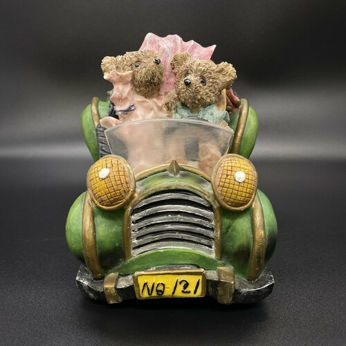 Копилка Мишки-молодожены композитный материал роспись Европа 2000-2010 гг 10660₽