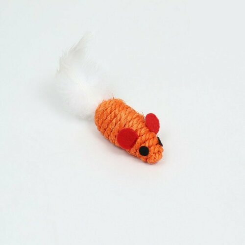 Игрушка для кошек Пижон мышь сизалевая малая с меховым хвостом, 5,5 см, оранжевая мышь сизалевая цветная для кошек 18 шт