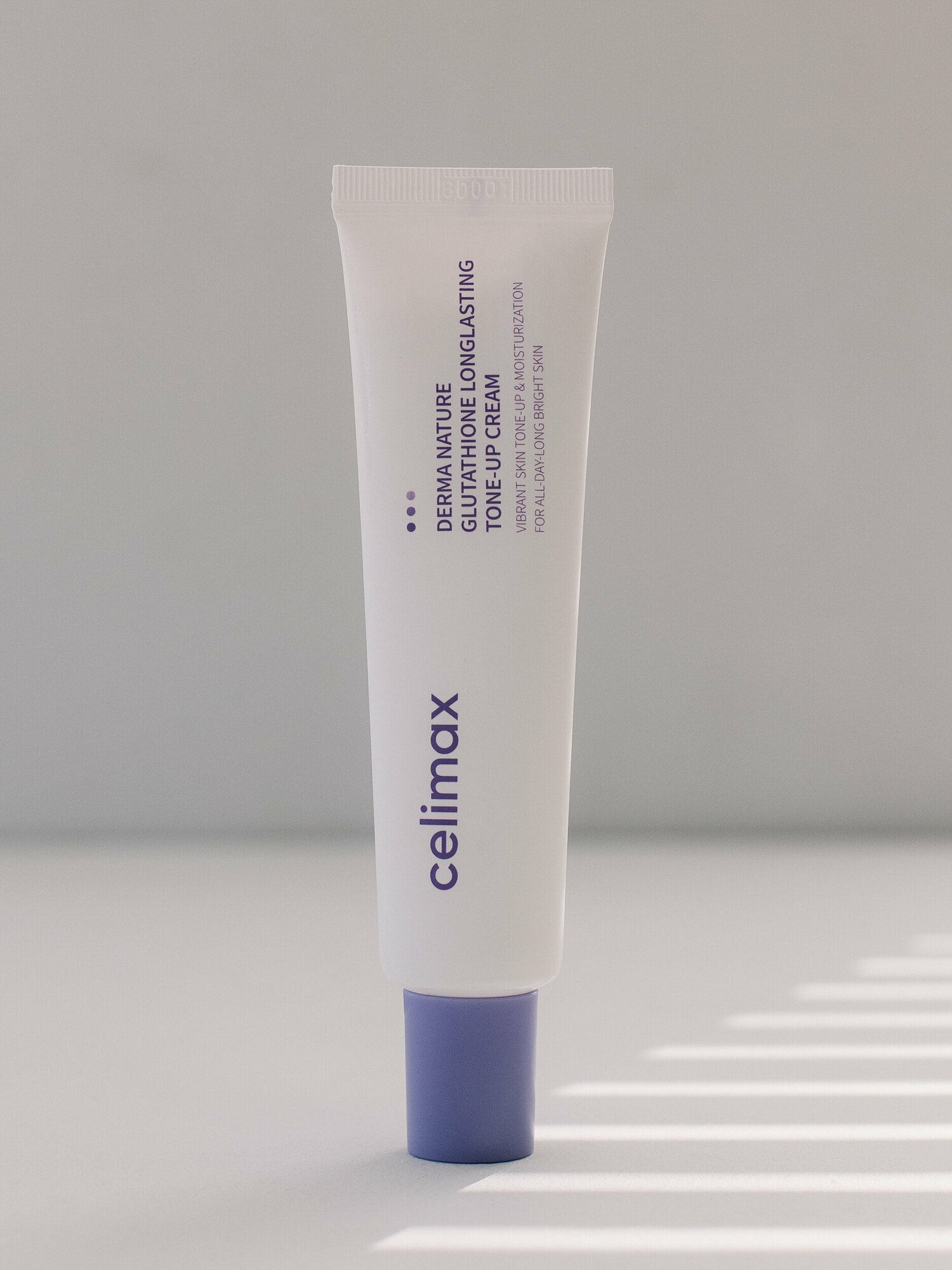 Celimax Осветляющий, выравнивающий тон и придающий сияние крем c глутатионом Derma Nature Glutathione Longlasting Tone-Up Cream, 35ml