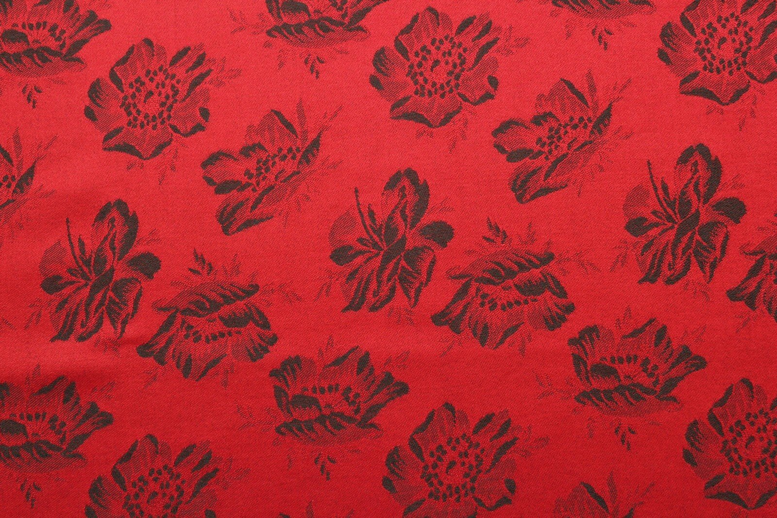 Ткань Шерсть жаккард C. Lacroix красно-серая (цветы) ш148см 05 м