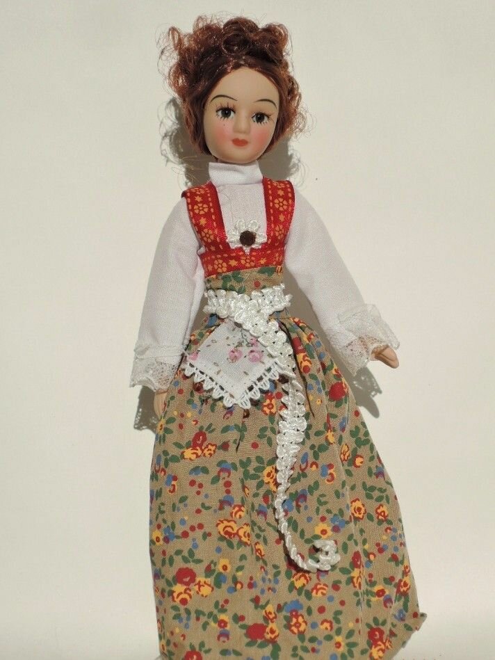 Кукла коллекционная Хорватия (Даница)