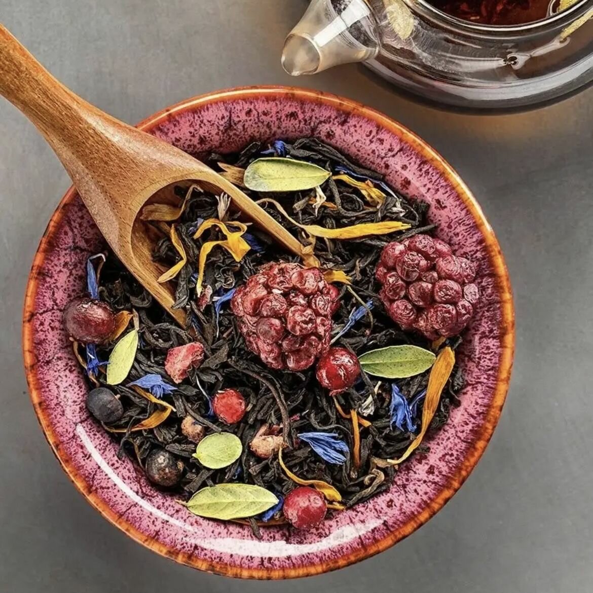 Чай черный ягодный листовой рассыпной Таежный сбор премиум 100 г