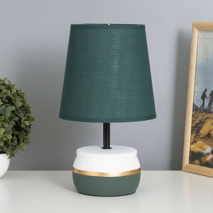 фото Лампа настольная "Айше" 1х40Вт Е14 белый/зеленый 18х18х32см