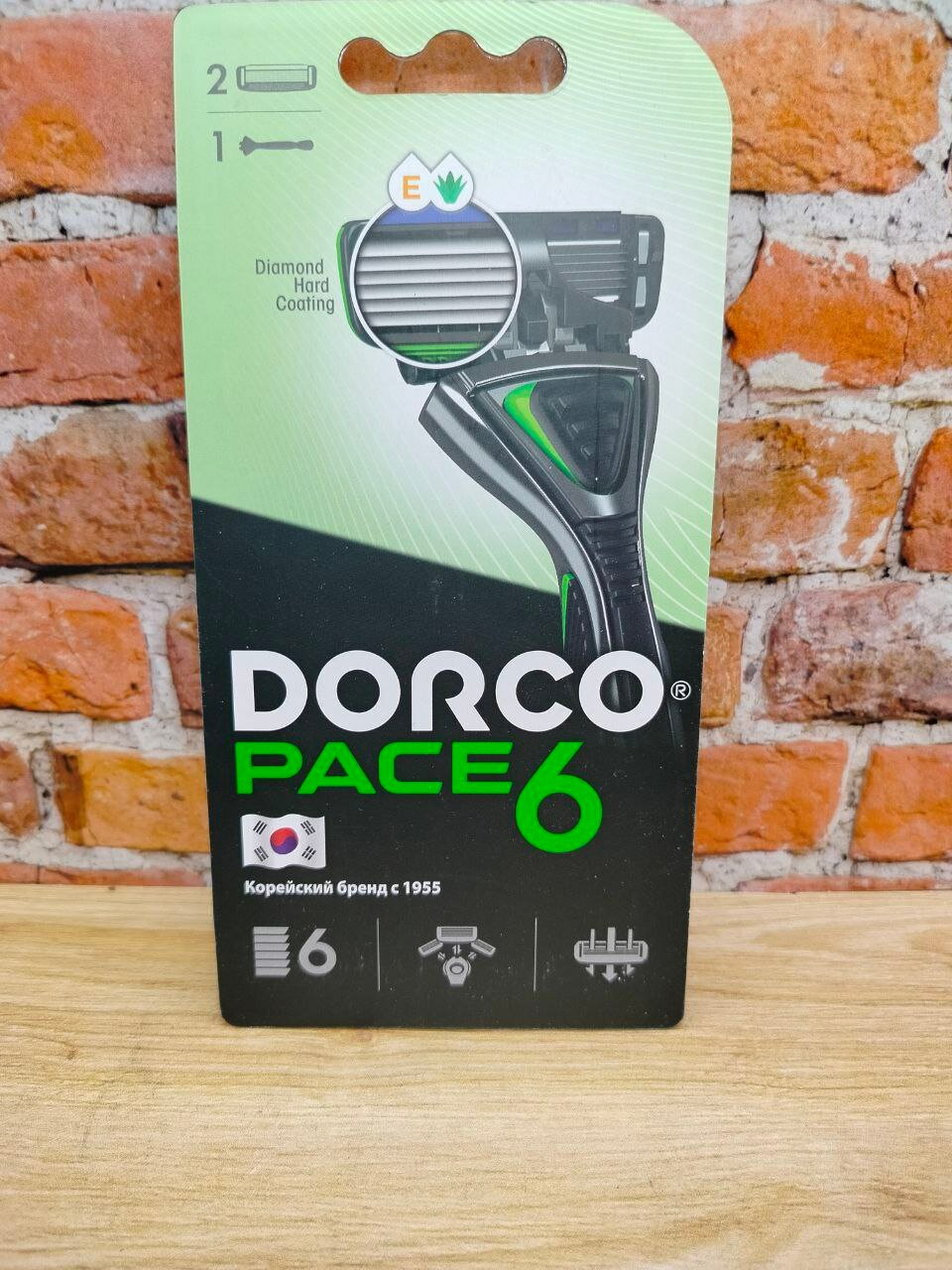 Dorco PACE 6 Plus Бритва мужская безопасная с 6 лезвиями с триммером + 1 сменный картридж
