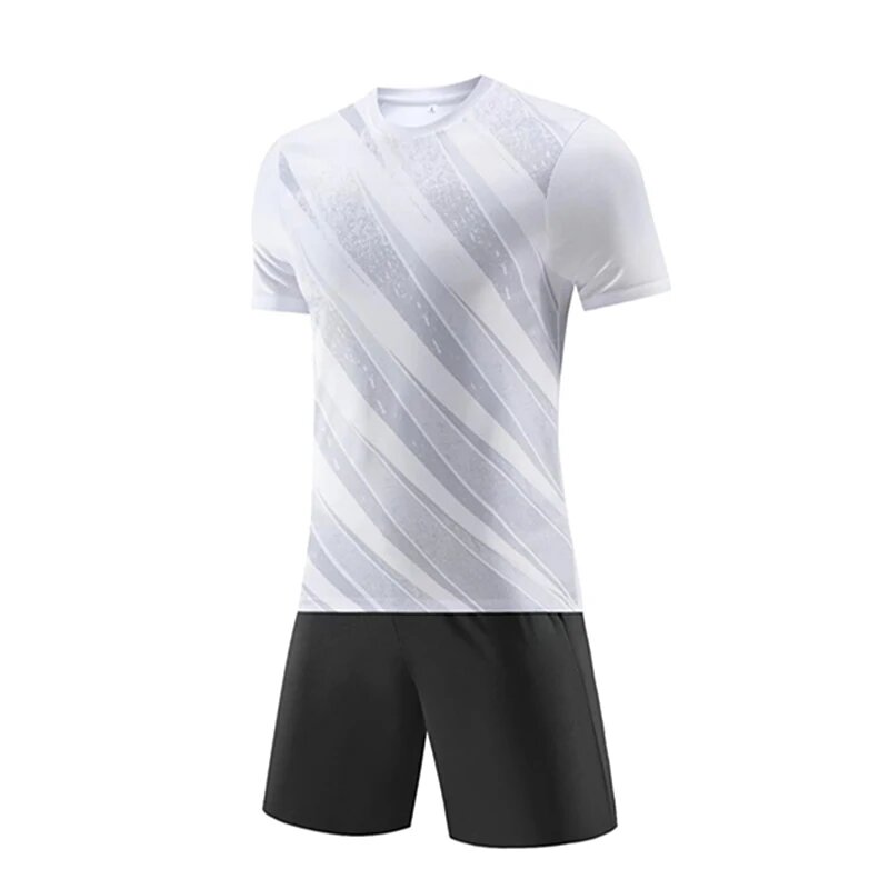 Костюм спортивный  размер M белый