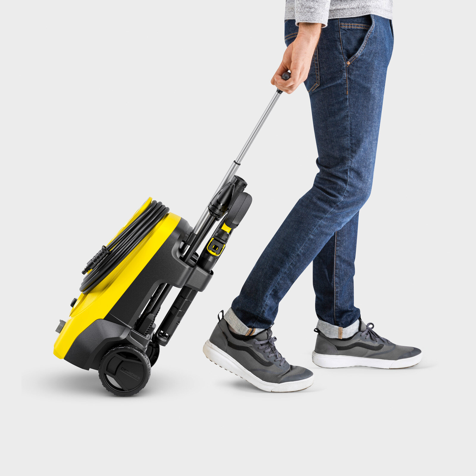Мойка высокого давления KARCHER K 4 Classic 1.679-420.0, 130 бар, 420 л/ч - фото №4
