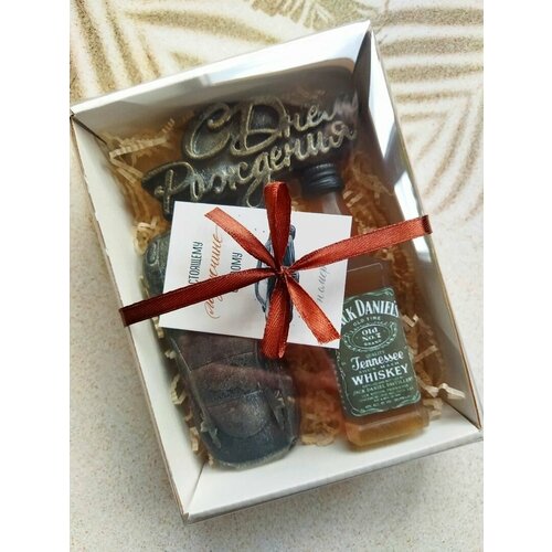Подарочный набор из мыла С Днем рождения для смелого мужчины новогодний набор мыла ручной работы дракончикив прозрачной коробочке с бантиком оранжевый